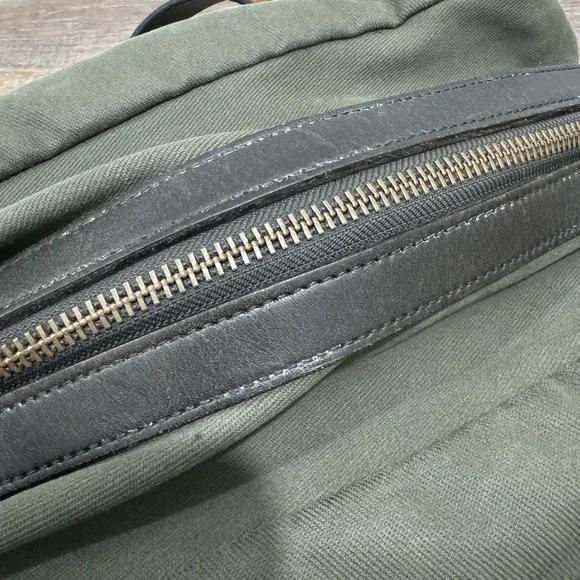 Filson Rugged Twill Small Duffle Bag Otter Green READ NO‎ STRAP YKK